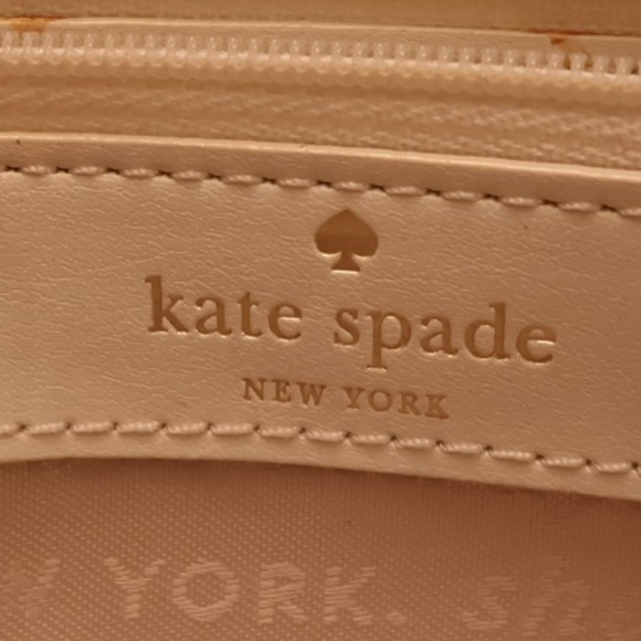 Kate Spade Neda Grove Street printed Pop Art Check Zip Around Wallet Girly GUC - Picture 4 of 15